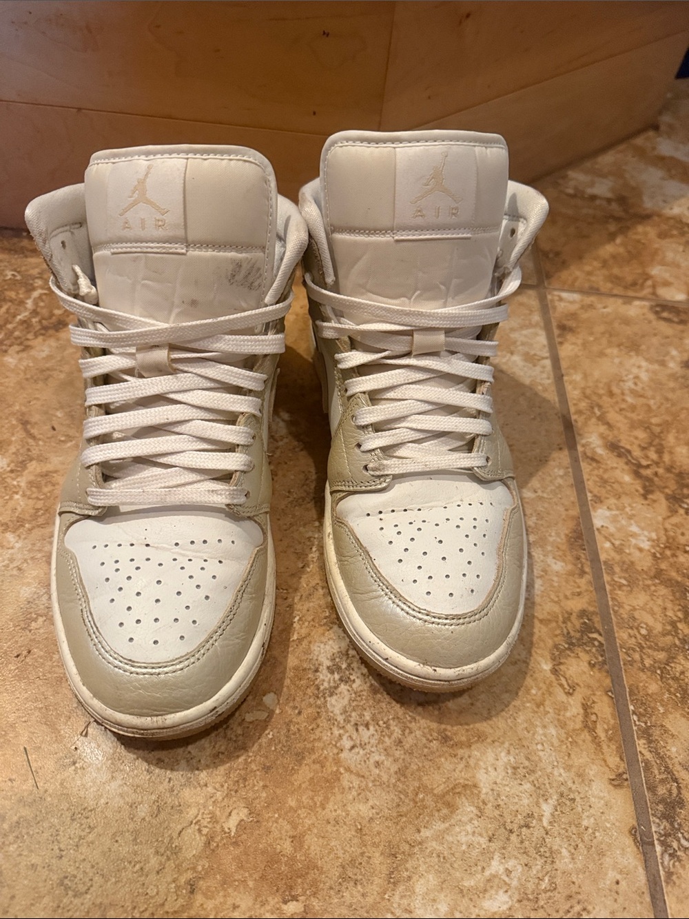 Nike Men’s High-Top Sneakers in White and Cream